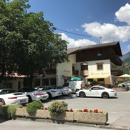 Gasthof Zum Loewen Landeck Luaran gambar