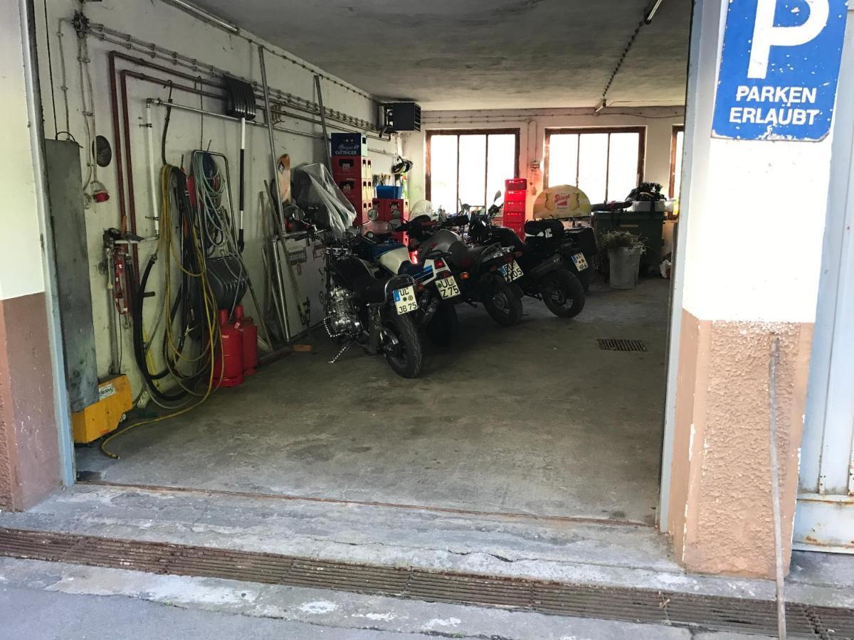 Gasthof Zum Loewen Landeck Luaran gambar